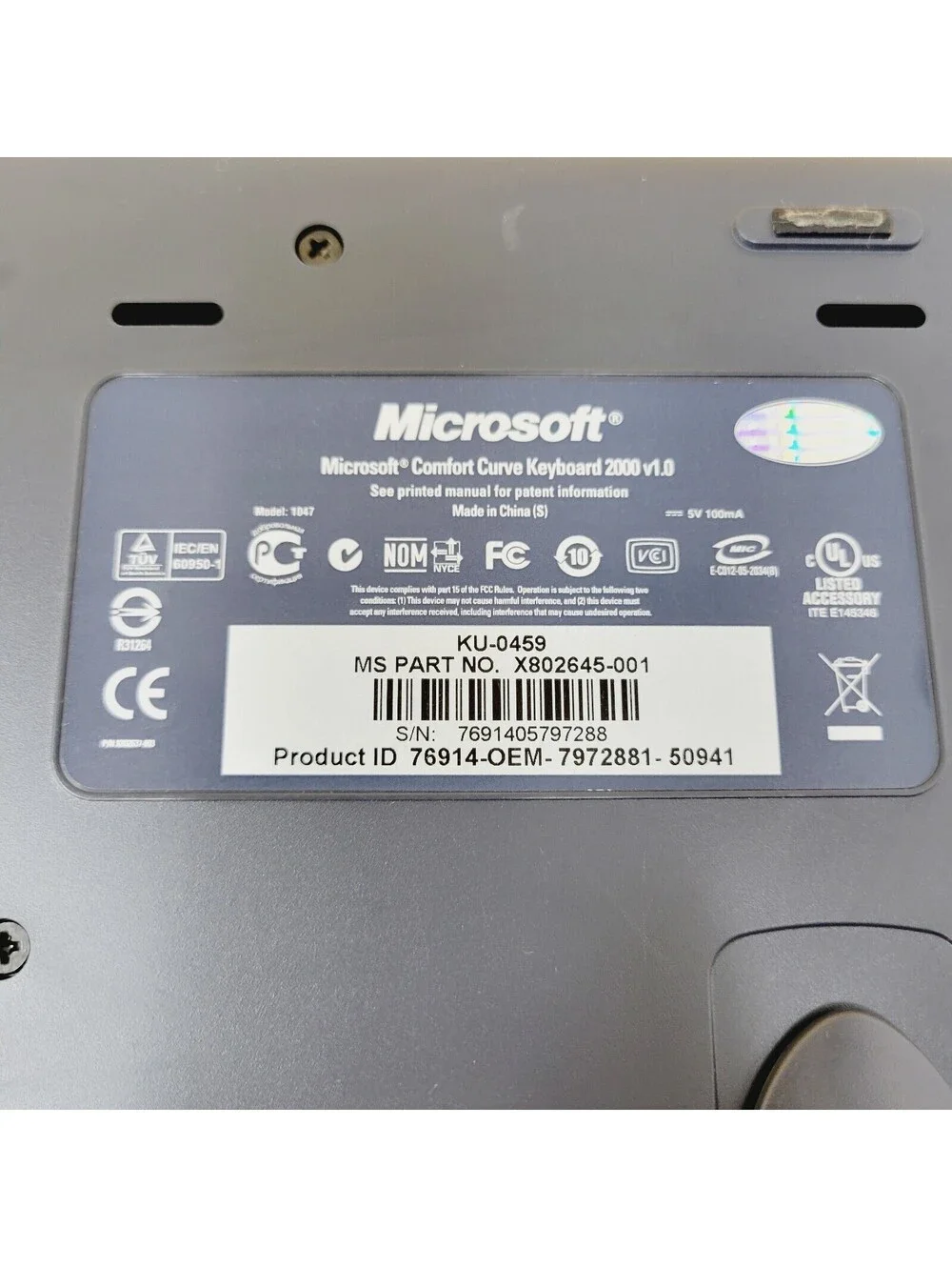 Microsoft Comfort Curve Ergonomic Keyboard 2000 v1.0 Wired USB